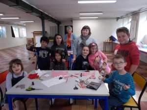 Les ateliers du musée intéressent les enfants.